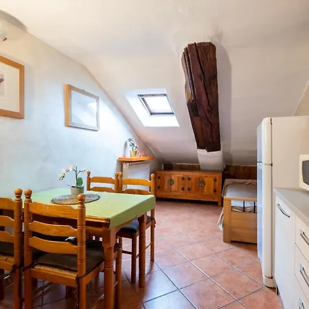 Mansarda Xx Settembre 72 *